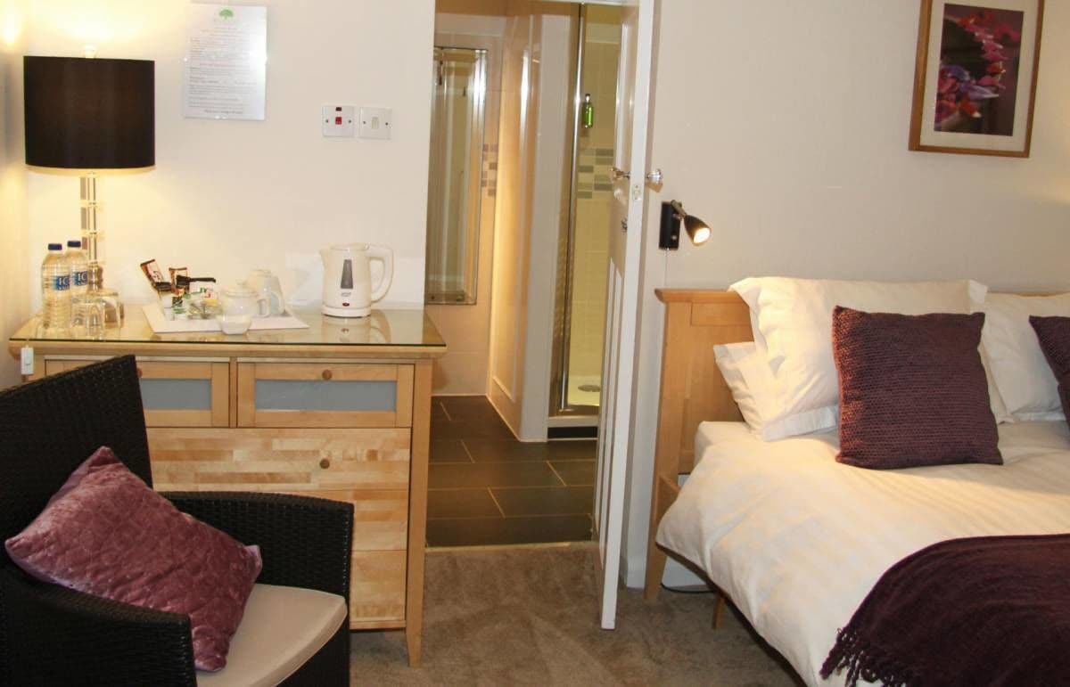 双人房（连通浴室）