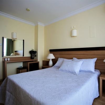 海景標準雙人或雙床間 拉拉酒店優惠