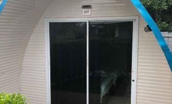 Inboxhome Resort - Housity