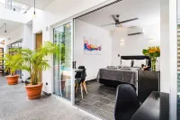 In the Shade Hotel - Coworking - 300Mbit - Adults Only Отели в г. 