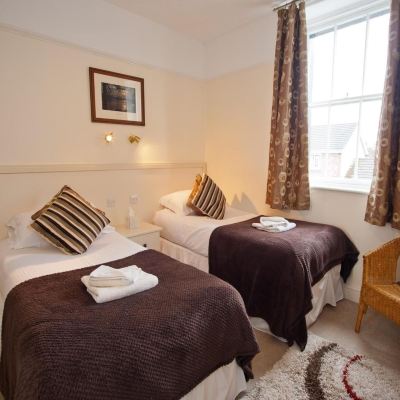 Twin Room Black Swan Promo Code