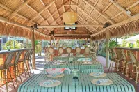 Tropical Cottages
