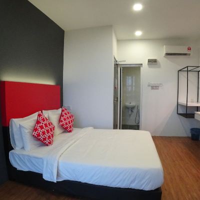 Family Room, Multiple Beds The Red Hotel Promo Code