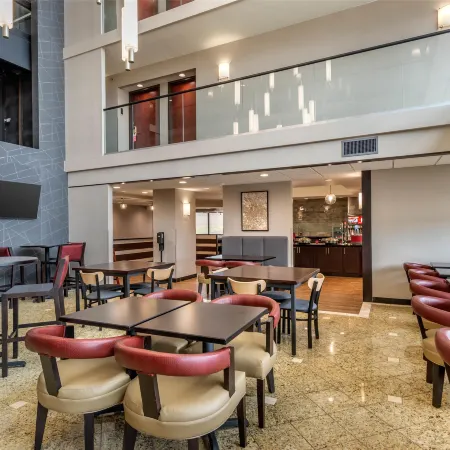 Drury Inn & Suites Atlanta Morrow Отели в г. Морроу