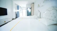 Snowwhite castle hotel