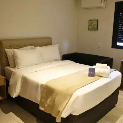 Urban L Hotels near Se