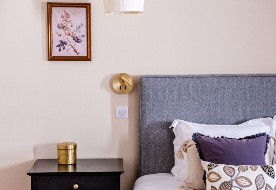 豪华双人或双床房，套内浴室，山景