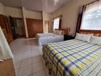 Queenspark Guest House Hotel di 
