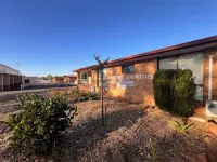 Christine Griffiths Units Hotel a Dubbo