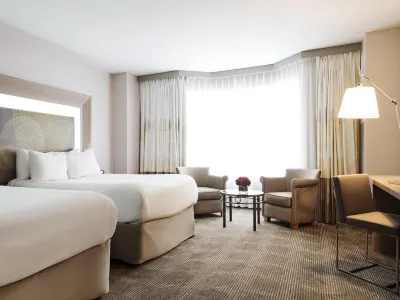 Novotel Montréal Centre Отели в г. 