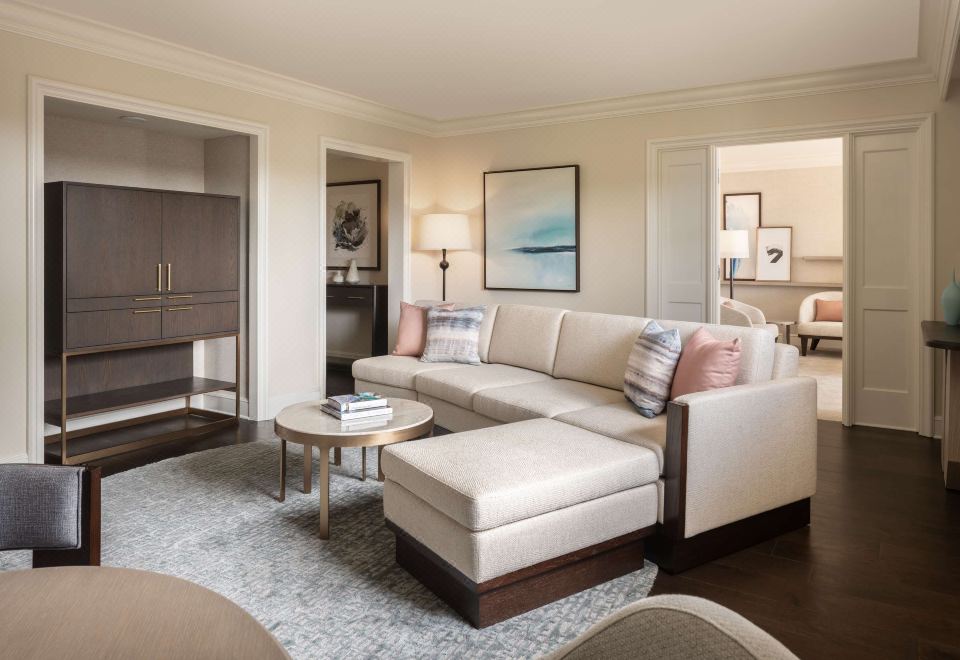 Park Hyatt AviaraPool Suite