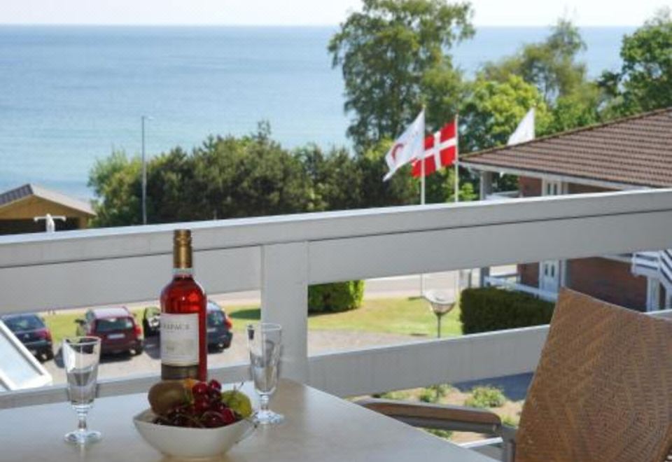 带海景的双人房