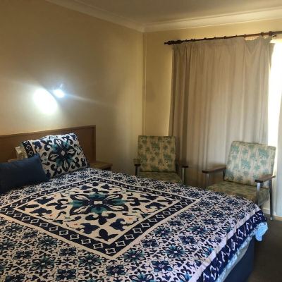 Deluxe Suite, 1 Bedroom, Non Smoking, Refrigerator (Deluxe Pillow Top Kingbed)