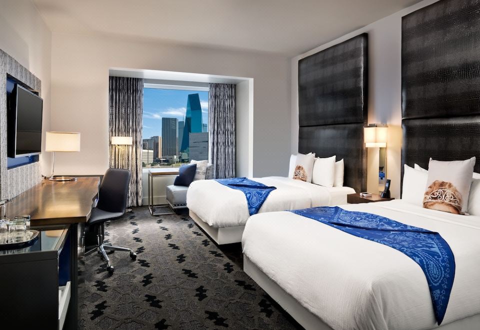 Spectacular Two Queen Room with City View