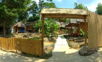 Phutawan Bamboo Resort