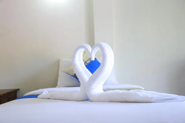 บังกะโลริมสระน้ำ