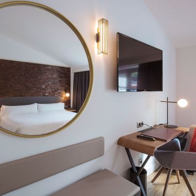 Deluxe Double or Twin Room, City View (2 Adults + 2 Children) Yomo Centric Promo Code