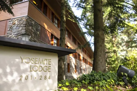 Disney Sequoia Lodge