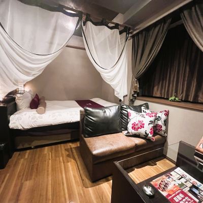 バリュータイプ　ダブルルーム（喫煙） ホテルバリアンリゾートなんば道頓堀店 クーポン