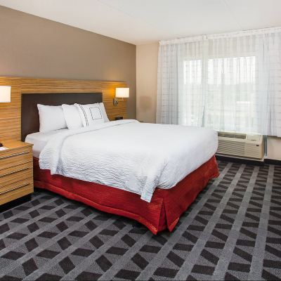 One Bedroom Queen Suite with Sofa Bed TownePlace Suites by Marriott Cookeville Promo Code