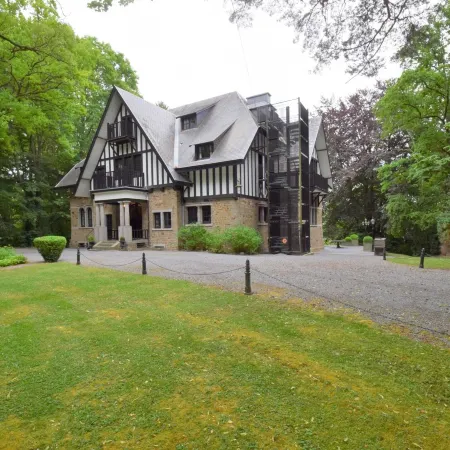 Vintage Villa with Hot Tub & Infrared Sauna in Ardennes