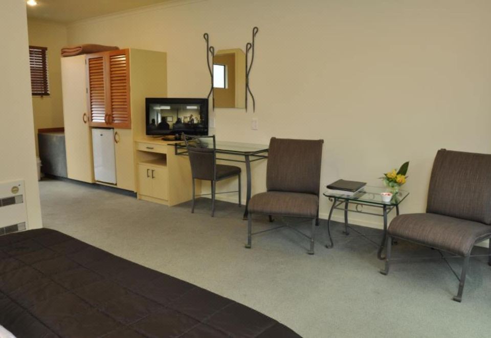 标准单间，无烟，带阳台/露台（带双人水疗浴缸的单间）