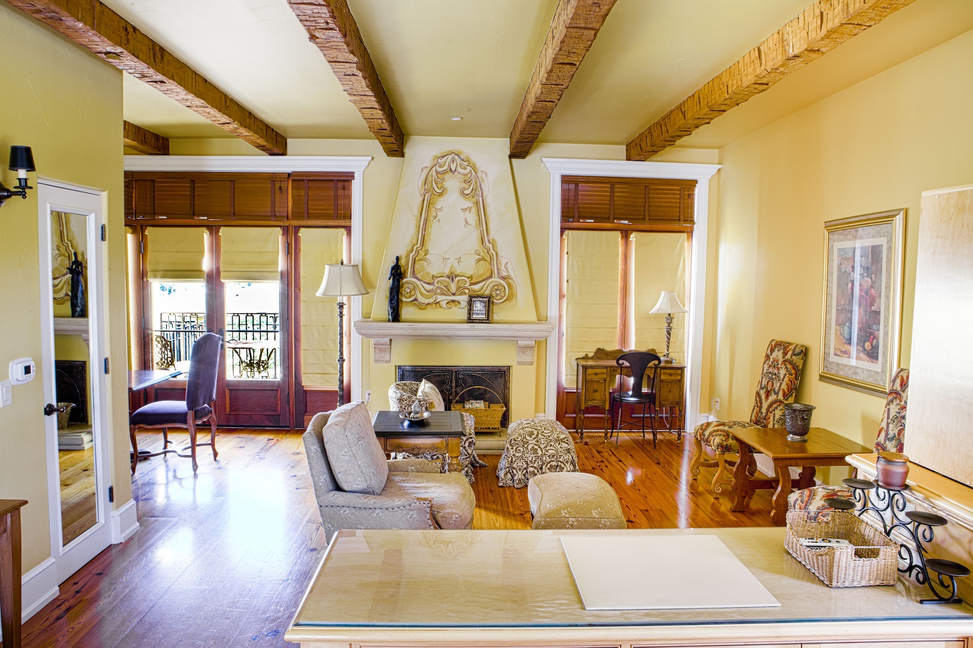 套房，1张大床，葡萄园景观（Muscat）