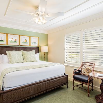 Deluxe King Room Pine Inn - Carmel Promo Code