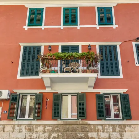 Apartments Aspalathos