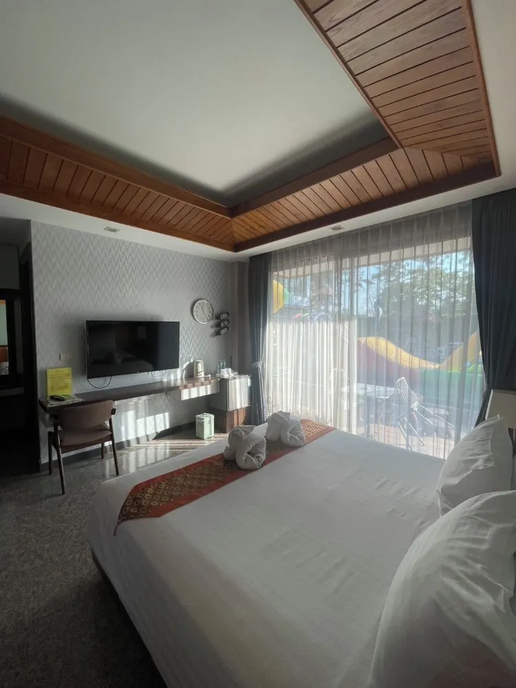 ห้องพัก, ปลอดบุหรี่, วิวสระว่ายน้ำ