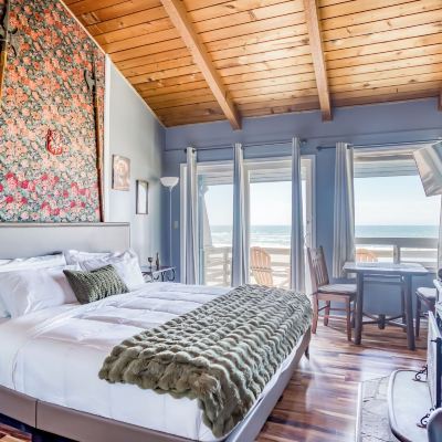 Classic Room, Patio, Oceanfront Moolack Shores Inn Promo Code