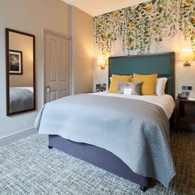 Double Cozy Room The Mandolay Hotel Promo Code