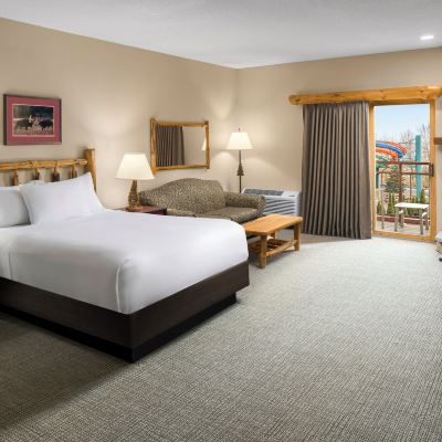 Luxury King Suite with Balcony or Patio Great Wolf Lodge Wisconsin Dells Promo Code