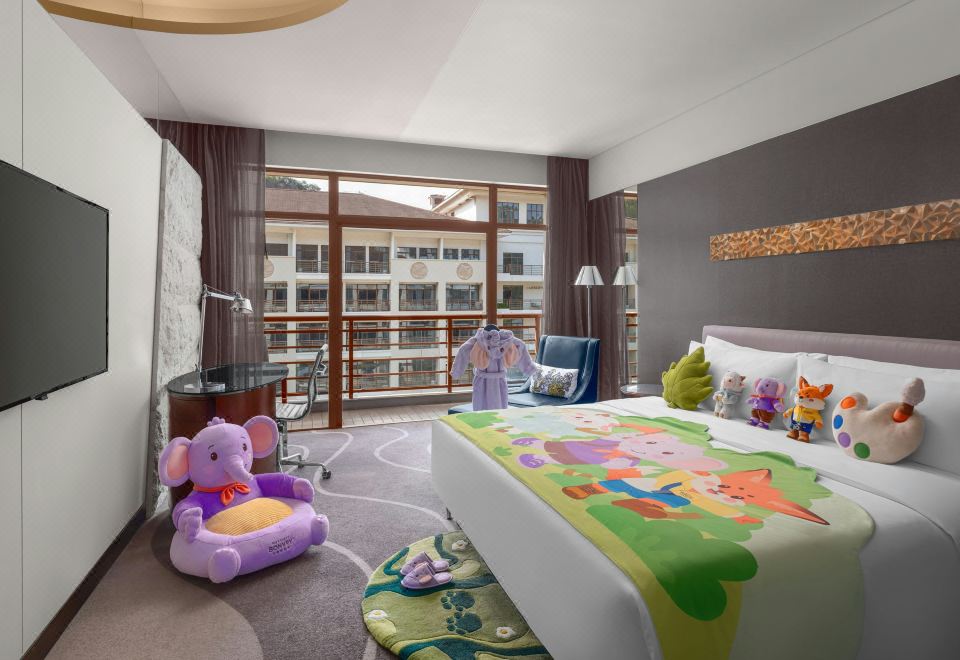 豪友团亲子阳台大床房