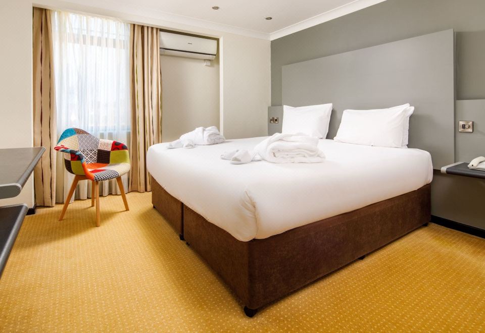 高级双人床套房