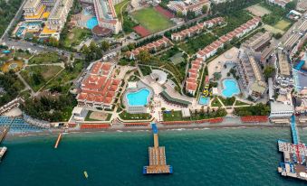 Aqi Hydros Club - Housity