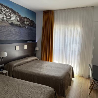Triple Room Hotel Ciutadella Promo Code