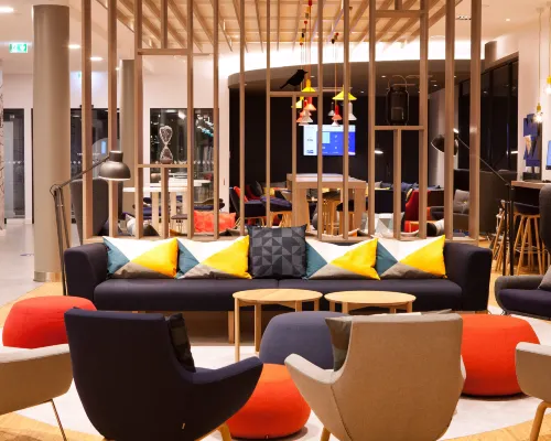 홀리데이 인 익스프레스 퓌르트, IHG 푸르트 호텔