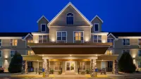 Duluth Inn & Suites Near Spirit Mountain