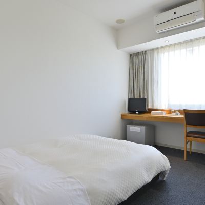 デラックスシングル 高知黒潮ホテル～天然温泉のスーパー銭湯「龍馬の湯」併設～ クーポン