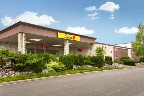 Super 8 by Wyndham Prince George