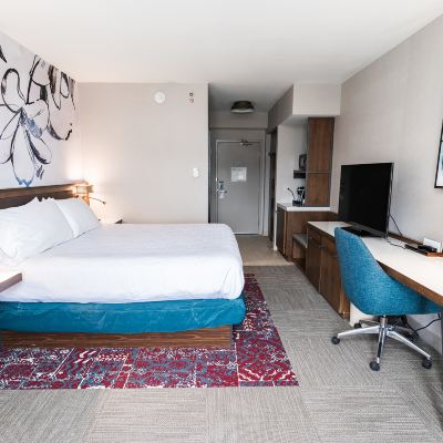 Mobility/Hear Access Fitness King Room with Tub Hilton Garden Inn Fairfax Promo Code
