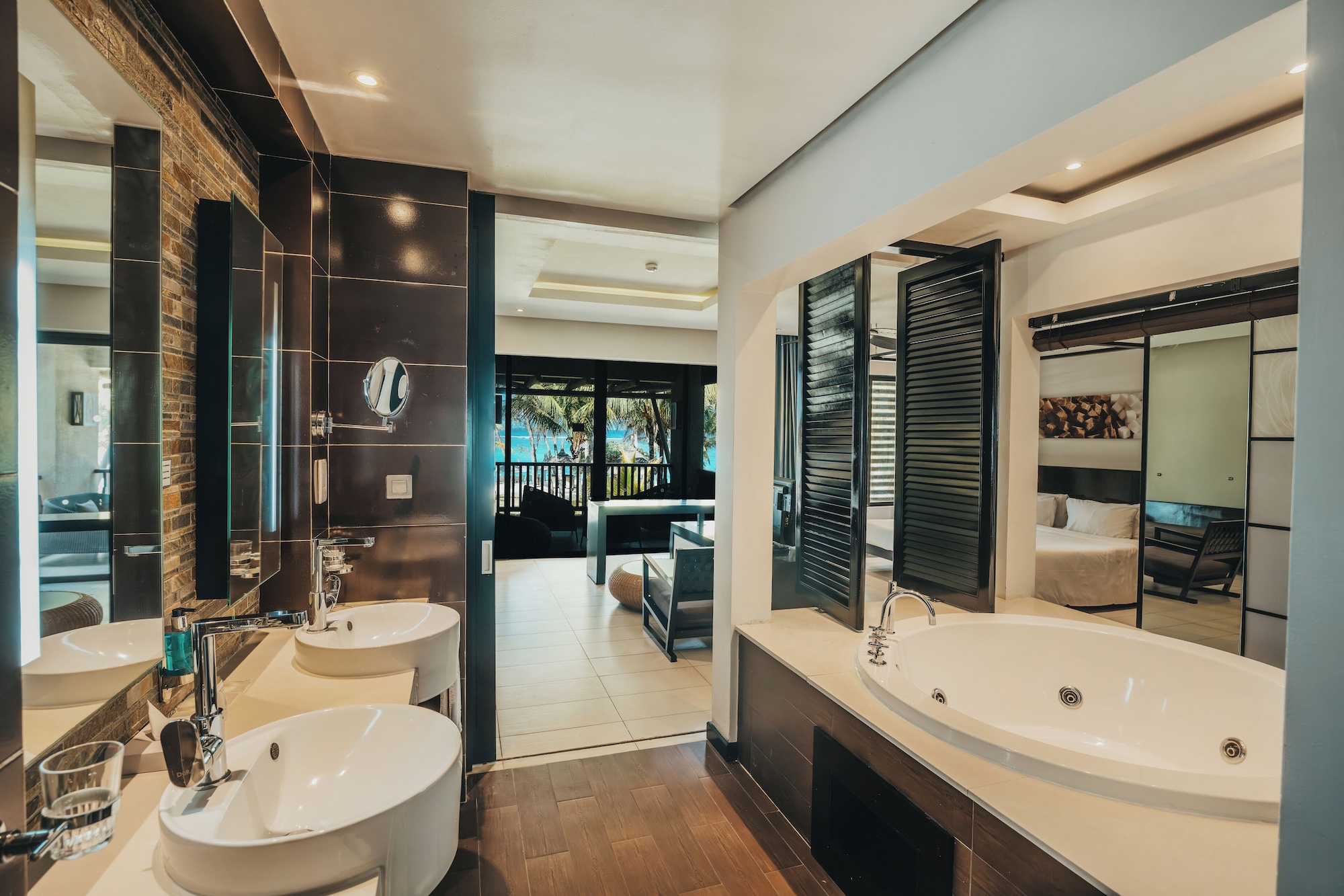 带海景的小型套房