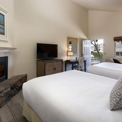 2 Queen Beds Room Partial Ocean View Fogcatcher Inn Promo Code