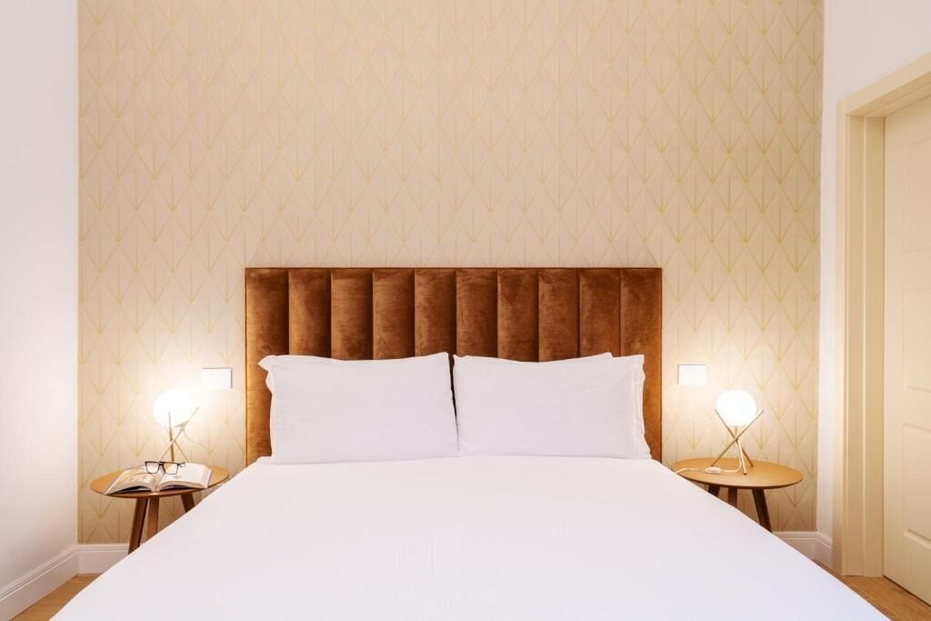 带露台的小型套房