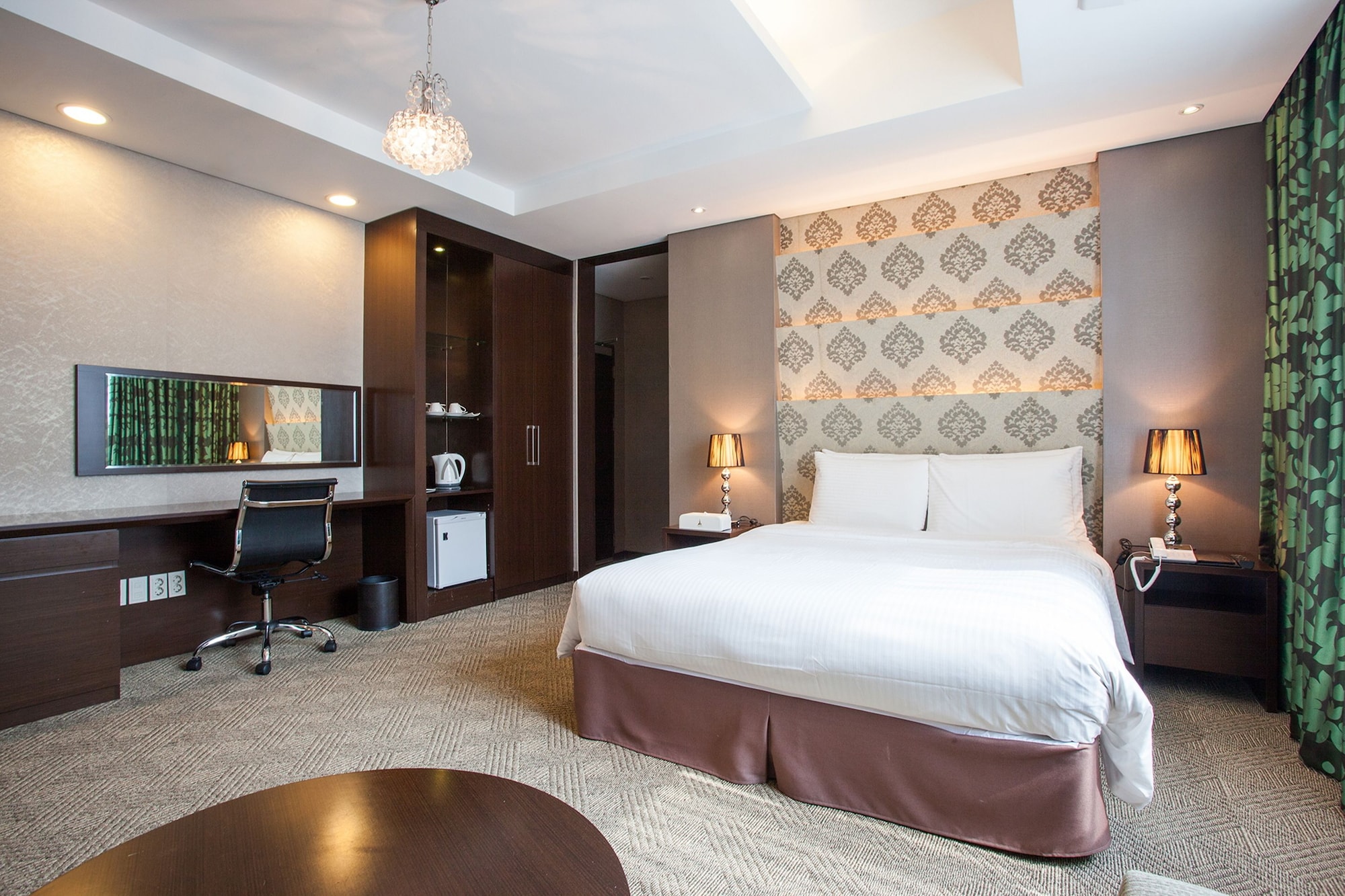 파로스관광호텔 후기 및 특가 예약 - 서울 호텔 추천 | 트립닷컴