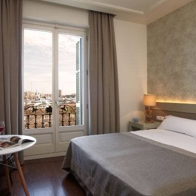 Standard Room Exterior Duquesa Suites Barcelona Promo Code