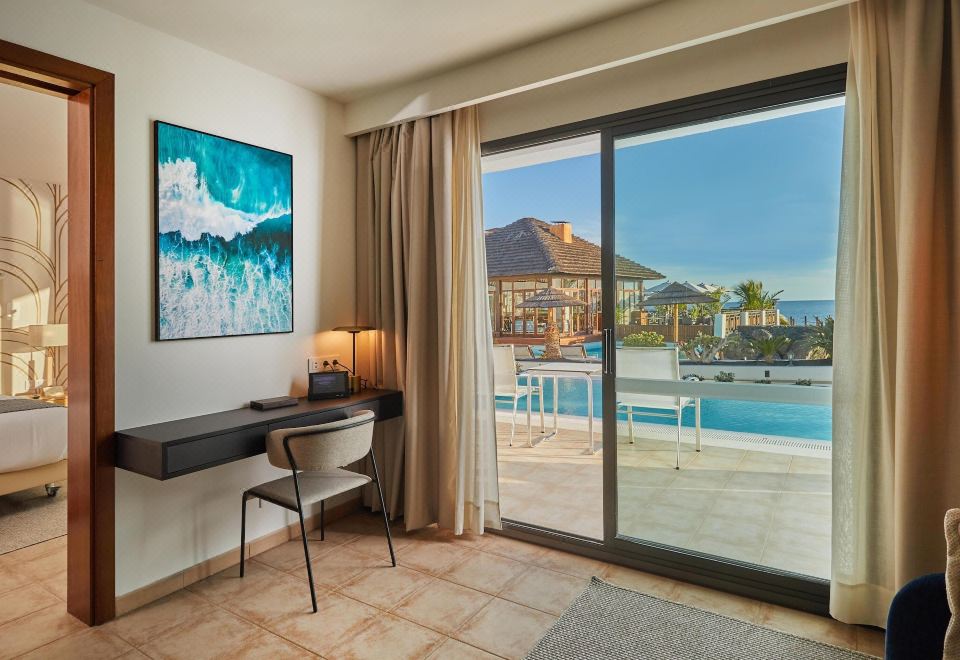 套房，可使用泳池 （露臺-優選俱樂部）