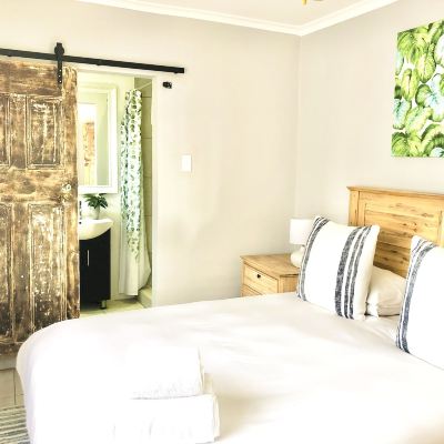 Standard One-Bedroom Room River Front Estate Promo Code