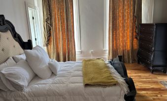 Econo Lodge - Housity
